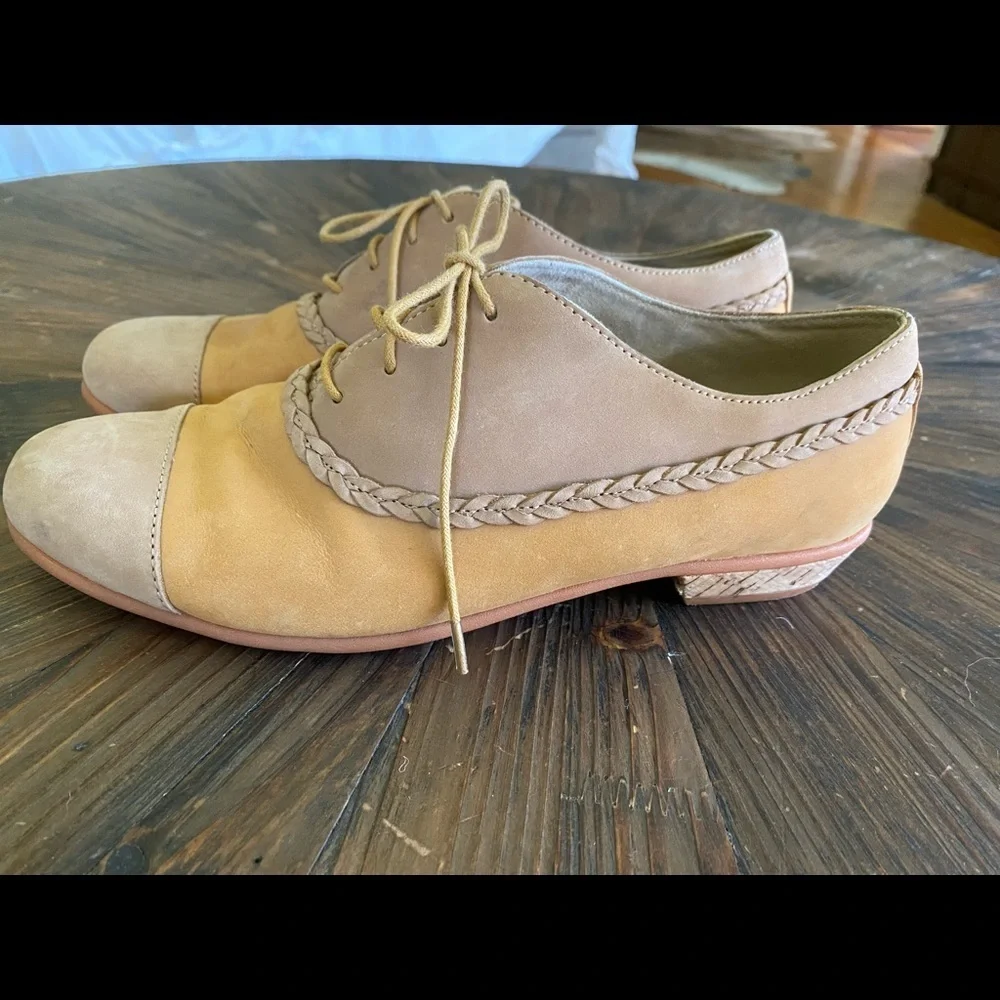Wolverine No 1883 Maisie Tan Two-Tone Oxfords